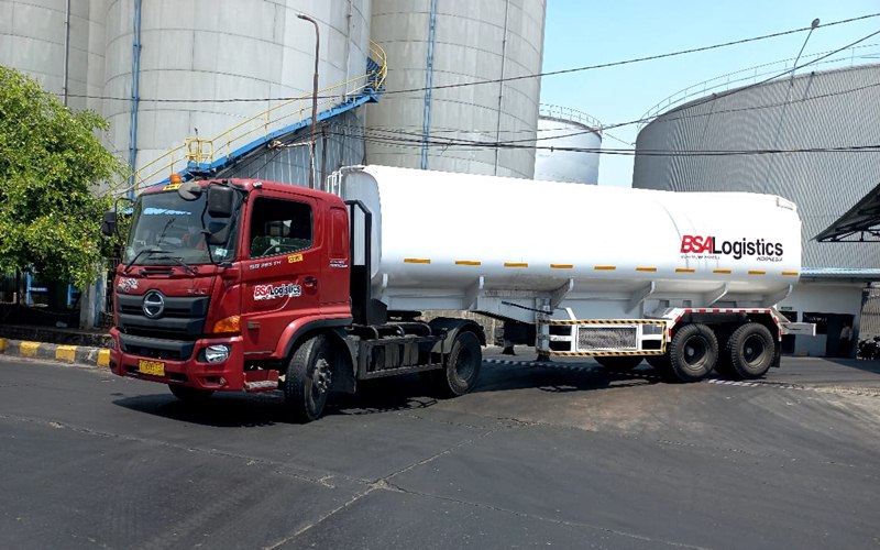 FOTO GAMBAR HINO TRONTON TRACTOR HEAD