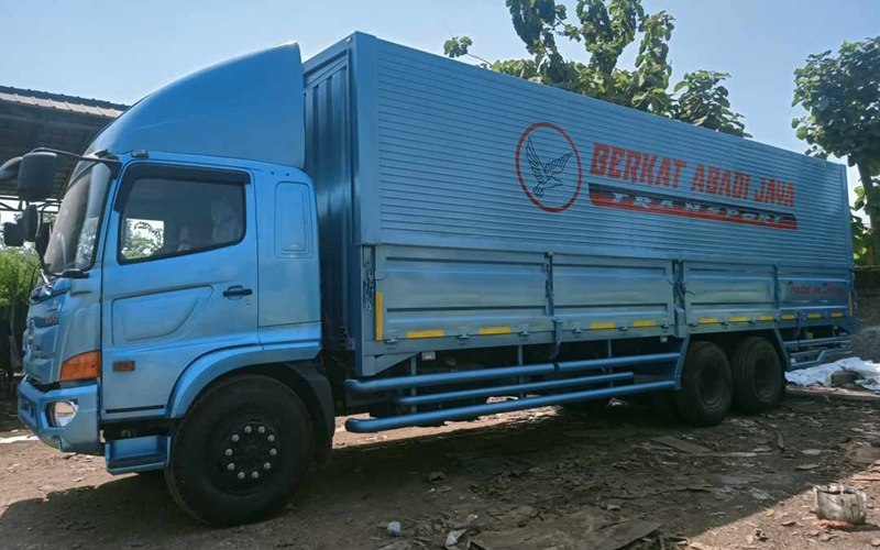 Harga Truk Hino 500 Box Besi atau Wing Box dan Spesifikasinya